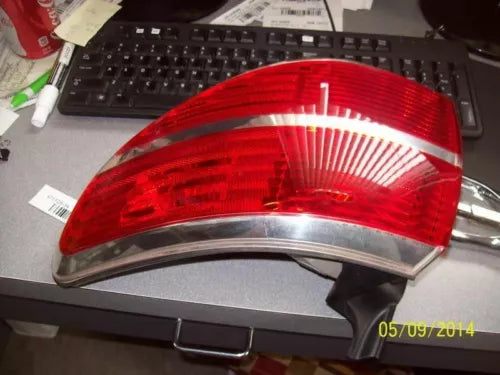 07-10 Saturn Outlook Tail light Assembly RS with warranty OEM - Used
