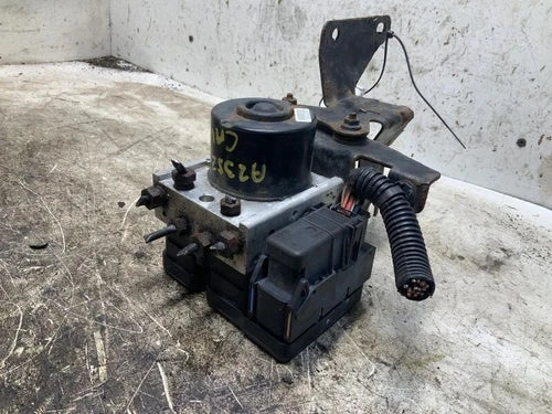 2006-2007 Ford Focus Abs Anti-Lock Brake Pump W/O Trac Cont; from 12/05/05 Oem - Used
