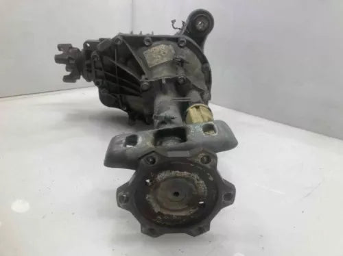2000-2006 GMC Yukon Front Axle Differential Carrier 3.73 Ratio Opt GT4 - Used OEM Auto Part
