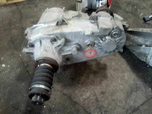 2002-2007 Jeep Liberty Transfer Case 231 Command Trac 4x4 is part-time only OEM - Used