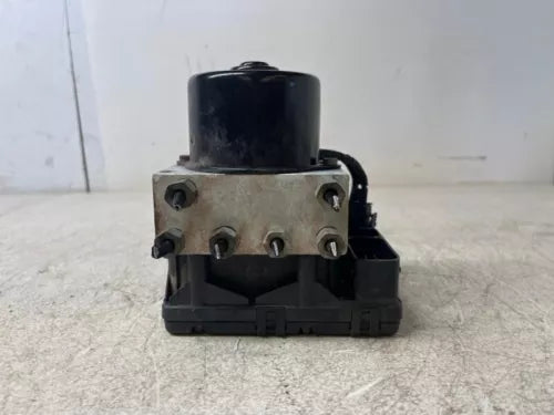 2001-2002 Chrysler Town and Country ABS Anti-Lock Brake Pump Module Assembly OEM - Used
