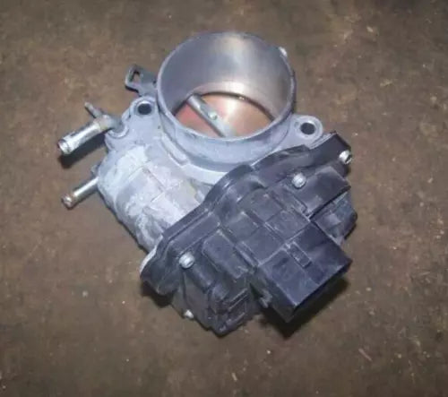 2004-2007 Saturn Vue Throttle Body Assembly 3.5L V6 6-Cyl Oem - Used