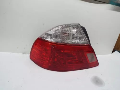 2003-2004 TOYOTA AVALON LEFT DRIVERS SIDE OUTER TAIL LIGHT LAMP ASSEMBLY OEM - Used