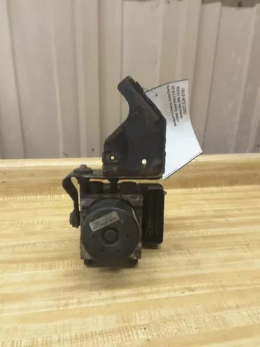 2009-2010 Chrysler Town & Country ABS Anti Lock Brake Pump With Warranty OEM - Used