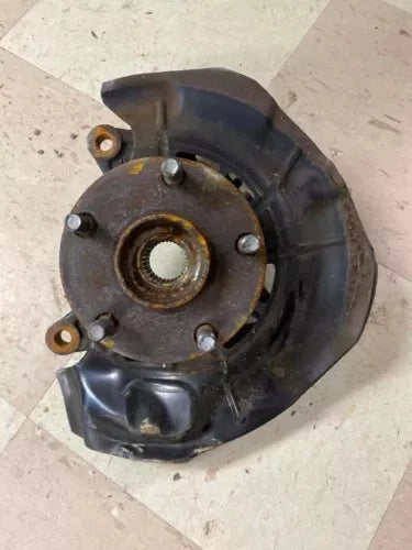2002-2006 Honda CRV Front Right Passenger Spindle Knuckle Assembly OEM - Used