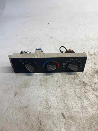 2001-2007 Chevy Express 3500 Manual AC Heater Temperature Control OEM - Used