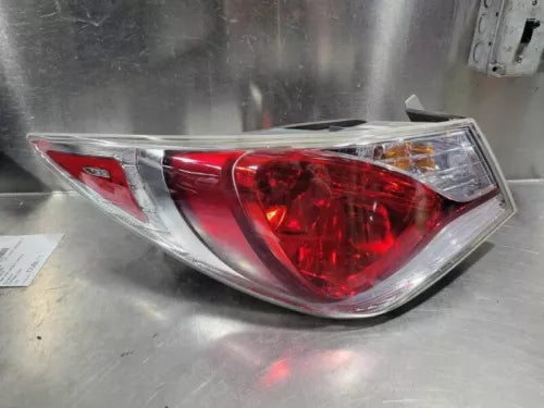 2011-2014 Hyundai Sonata Rear Left Driver Side Tail Light Assembly Oem - Used