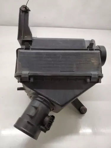 1999 - 2002 Toyota 4Runner 3.4L Air Cleaner Intake Filter Box OEM - Used