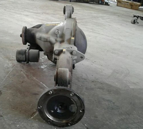 2004-2005 Ford F150 Front Differential 5.4L Carrier Assembly 3.73 Ratio OEM - Used