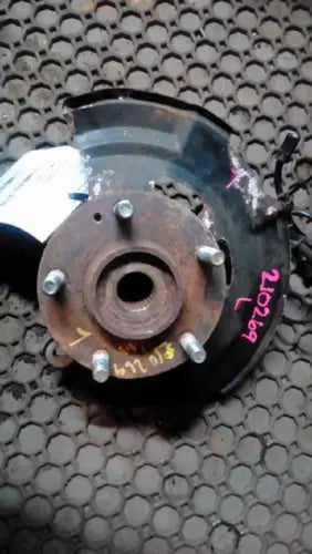 2013-2016 Hyundai Elantra Driver Left Front Spindle Knuckle OEM - Used
