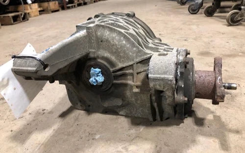 2005-2006 Cadillac SRX Rear Axle Differential Carrier Assembly 3:90 opt GW1 OEM - Used