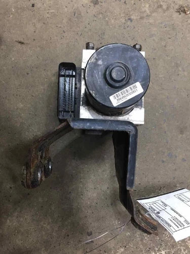 2013 Dodge Ram 1500 ABS Anti Lock Brake Pump Assembly OEM - Used