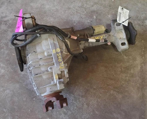 2005-2006 Chevy Tahoe Front Axle Differential Carrier 3.42 RatioOpt GU6 - Used OEM Auto Part