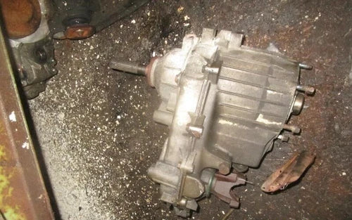 1996-1998 Jeep Grand Cherokee OEM Transfer Case Assembly model 242 Selec-Trac - Used