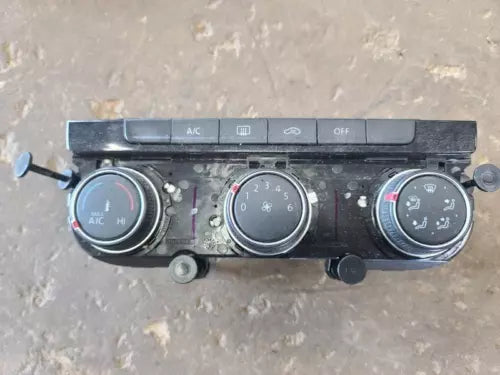 2019-2021 Volkswagen Jetta Front Manual AC Heater Control Module OEM - Used