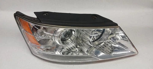 Passenger Right Headlight Assembly Fits 2009-2010 Hyundai SONATA - Used OEM Auto Part