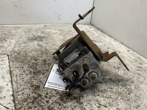 2002-2004 Ford 250SD 4x2 Pickup Anti Lock Brake ABS Pump Assembly SRW OEM - Used