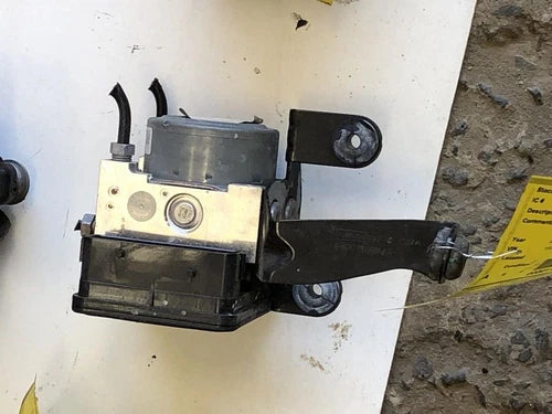 2015 Ford Focus ABS Anti Lock Brake Actuator Pump OEM - Used