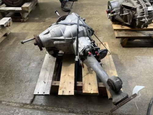 1997-2003 Ford Expedition Front Differential Carrier 3.55 Ratio in Warranty OEM - Used