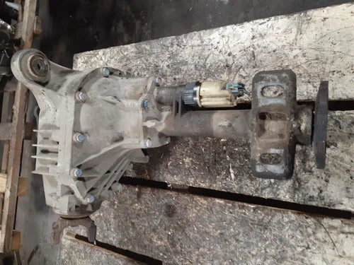 2000-2006 GMC Yukon Front Axle Differential Carrier Assembly 3.73 Ratio OEM - Used