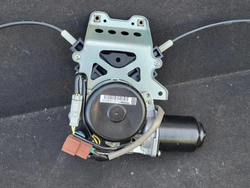 2005-2010 Honda Odyssey Right Electric Passenger Sliding Door Motor OEM - Used