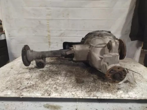 2000-2004 Ford F-150 Front Axle Differential Carrier 3.55 Ratio OEM - Used