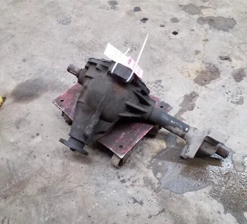 2000-2001 Dodge Durango Front Differential Carrier Assembly 3.55 Ratio OEM - Used