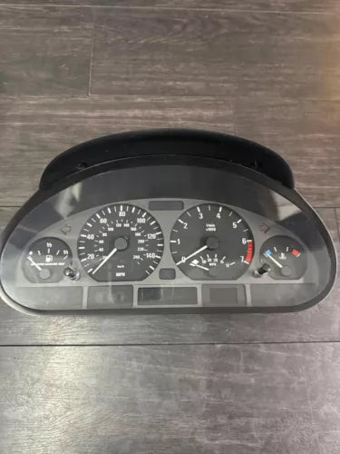 2001-2003 BMW 325i Speedometer Cluster Sdn MPH AT OEM - Used