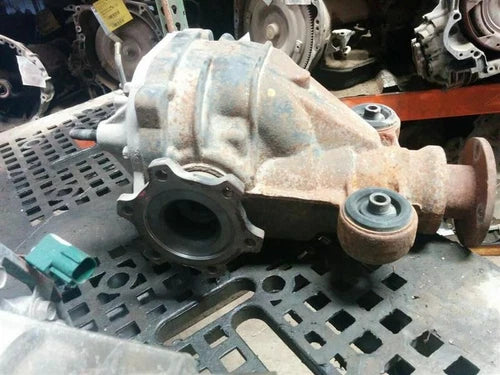 2004-2006 Nissan Armada Rear Axle Differential Carrier 3.36 Ratio With Warranty - Used OEM Auto Part