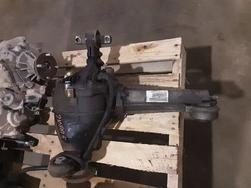 2009 Jeep Grand Cherokee Front Axle Differential Carrier 3.07 Ratio 6 Cylin 3.7L - Used OEM Auto Part