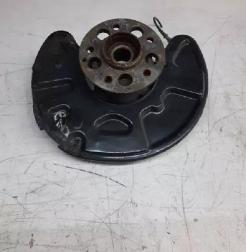 2001-2015 Mercedes C-Class Passenger Right Front Spindle Knuckle OEM - Used
