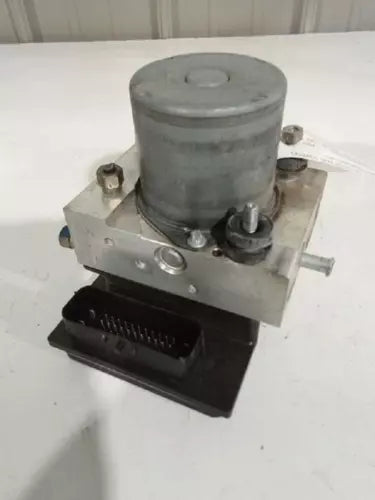2011 Jeep Liberty ABS Anti Lock Brake Actuator Pump OEM - Used