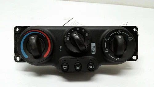 2005 Chevy Equinox AC Heater Temperature Climate Control - Used OEM Auto Part