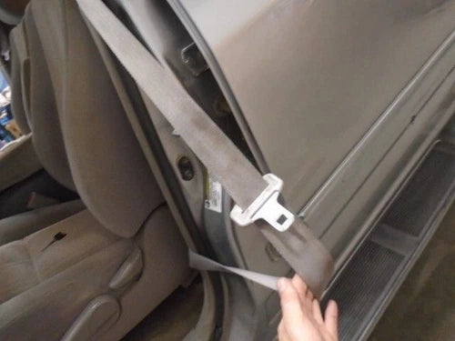 2005-2007 Toyota Sequoia Left Driver Bucket Seat Belt Retractor Assembly Gray - Used OEM Auto Part