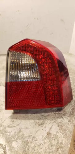 VOLVO XC70 08-13 REAR RIGHT PASSENGER SIDE TAIL LIGHT LAMP ASSYM OEM - Used