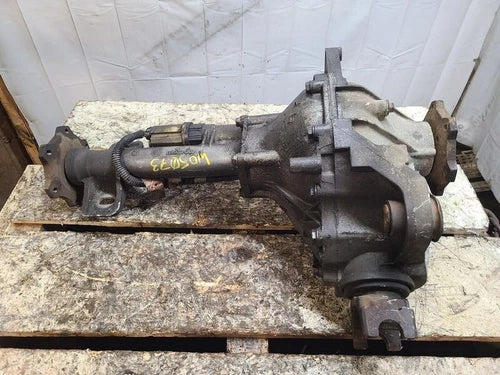 2000-2004 GMC Truck Yukon Front Differential Carrier 3.73 Ratio Opt GT4 Oem - Used