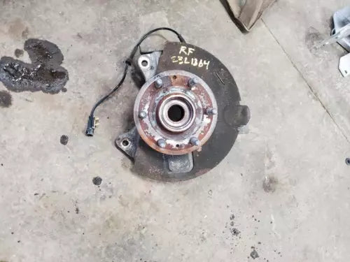 2015-2020 Chevy Suburban 1500 Passenger Right Front Spindle Knuckle OEM - Used