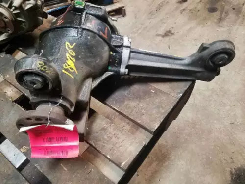 2005-2010 Jeep Grand Cherokee Front Axle Differential Carrier 3.07 Ratio - Used OEM Auto Part