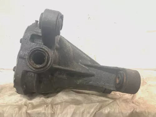 2002-2005 Ford Explorer Rear Differential Carrier Assembly OEM - Used