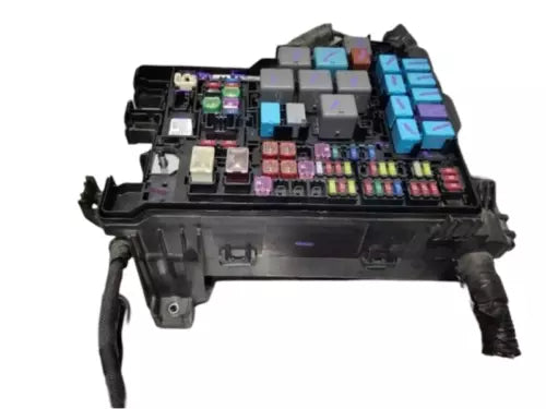 2016-2023 Toyota Tacoma 2.7L Engine Fuse Box 4 Cylinder 2TRFE Engine - Used OEM Auto Part