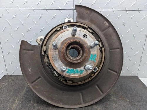 2010-2015 Chevy Camaro RH Passenger Front Spindle Knuckle Assembly OEM. - Used