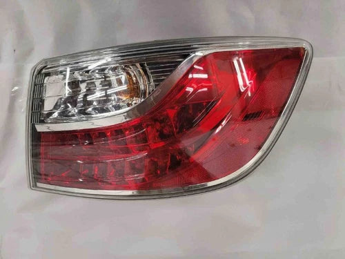 2010-2012 Mazda CX-9 Passenger Side Tail Light Assy quarter panel mounted OEM - Used