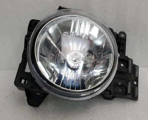 2007-2014 Toyota FJ Cruiser Front Right Head Light Assembly OEM - Used