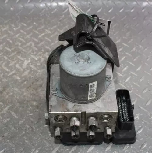 2016-2017 Jeep Grand Cherokee Anti Lock Brake Pump Assembly Oem W/O Adaptive - Used