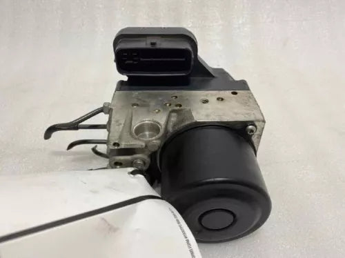 2004-2006 Toyota Sienna ABS Pump Anti-Lock Brake Pump Control Assembly FWD OEM - Used