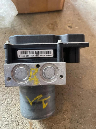 2009-2013 BMW 335i ABS Anti-lock Brake Pump Assembly OEM BOSCH AWD - Used