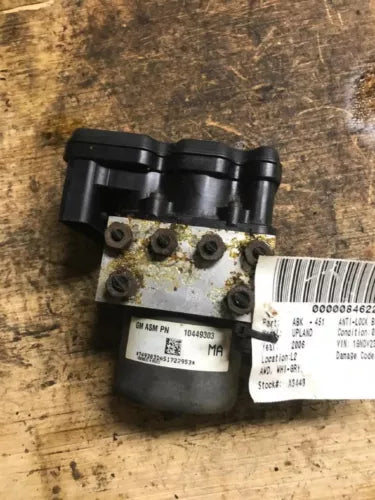 2005-2007 Saturn Relay Buick Terraza ABS Anti Lock Brake Pump Assembly OEM - Used