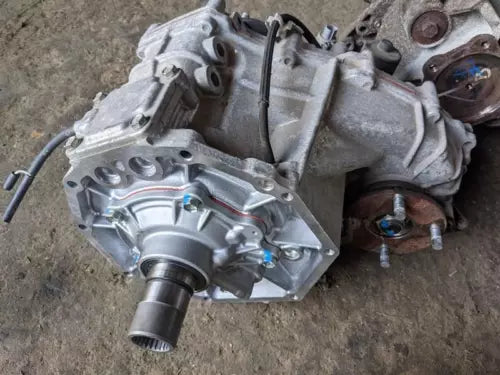 2005-2015 Toyota Tacoma Transfer Case Assembly OEM - Used