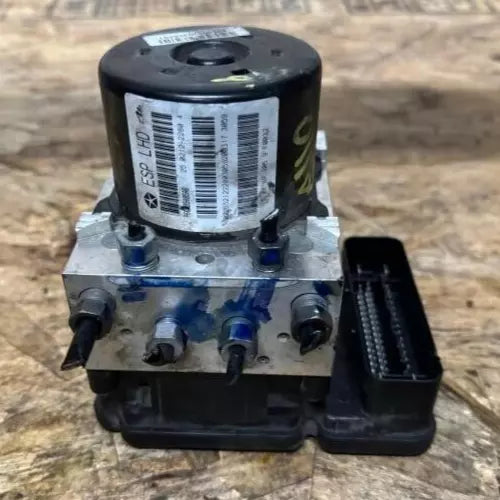 2014-2020 Dodge Journey ABS Anti-Lock Brake Pump Assembly Oem - Used