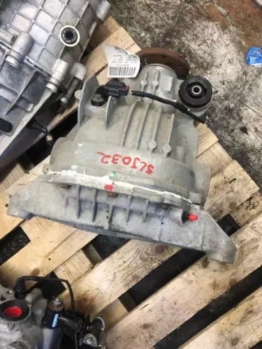 2005 Ford Explorer Rear Differential Carrier Assembly - Used OEM Auto Part